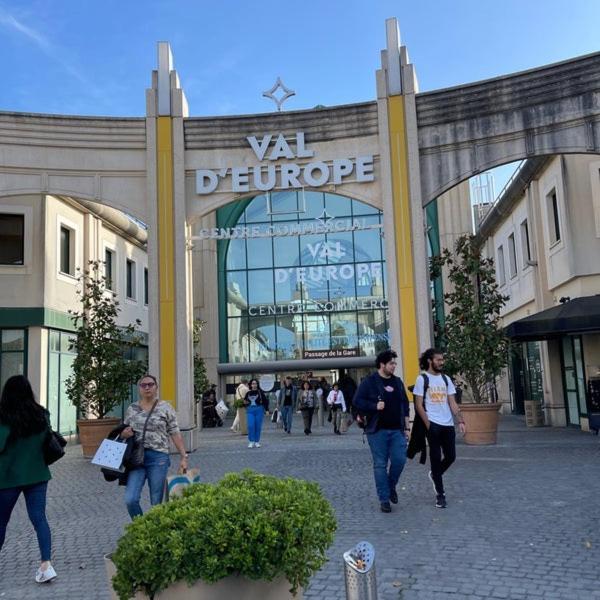 Magic Studio - Disneyland Paris Shopping Village 9 Minutes Chessy  Dış mekan fotoğraf